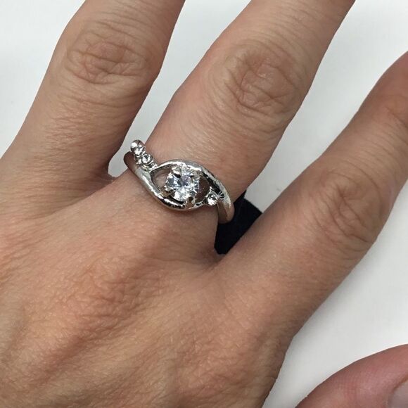 Cubic Zirconia Curved Fashion Ring (H15) - Picture 2 of 6